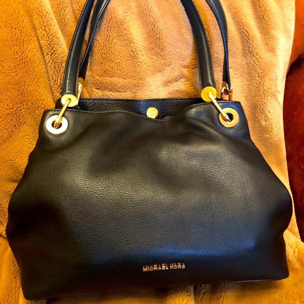 Beautiful Michael Kors leather bag